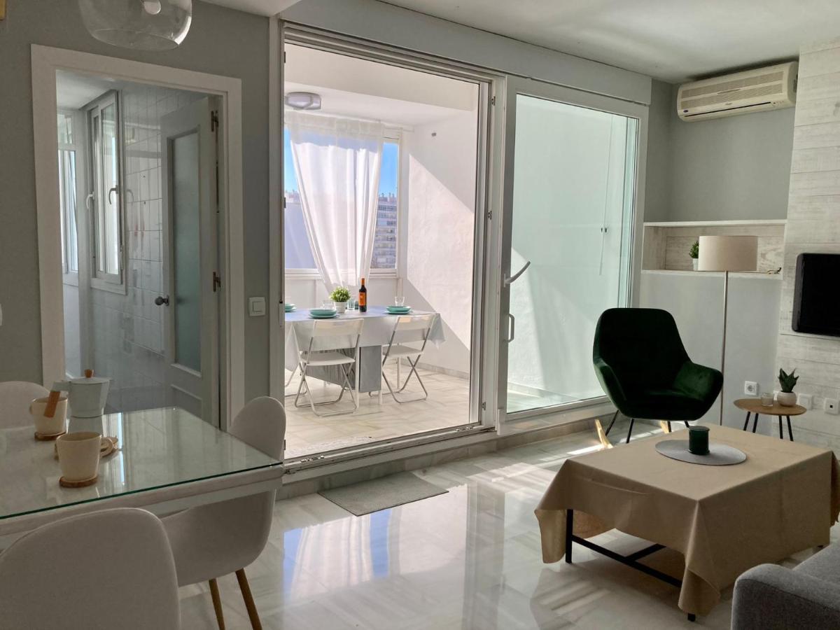 Apartamento Atico Valdelagrana Playa - Aire Acondicionado Y Piscina El Puerto de Santa María Exterior foto