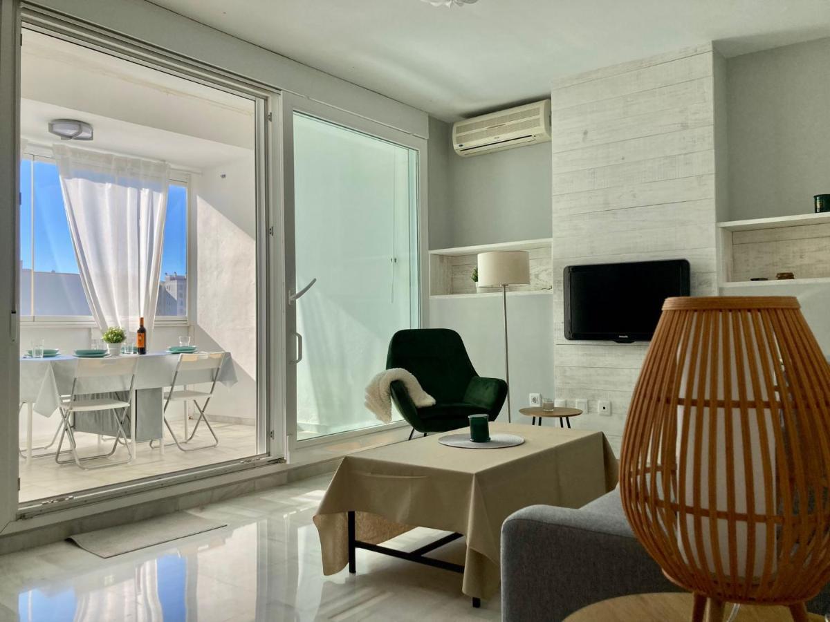 Apartamento Atico Valdelagrana Playa - Aire Acondicionado Y Piscina El Puerto de Santa María Exterior foto