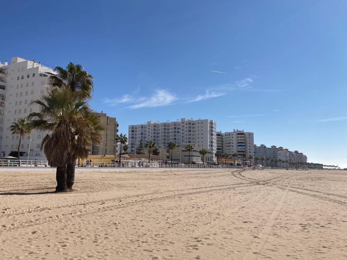 Apartamento Atico Valdelagrana Playa - Aire Acondicionado Y Piscina El Puerto de Santa María Exterior foto